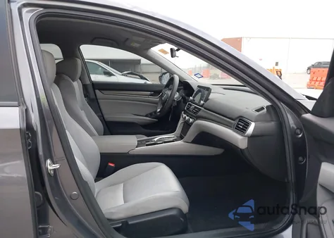 2019 Honda Accord Hybrid from USA, damaged, VIN 1HGCV3F17KA019711